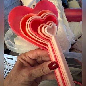 Target Valentines Measuring cup & spoons set